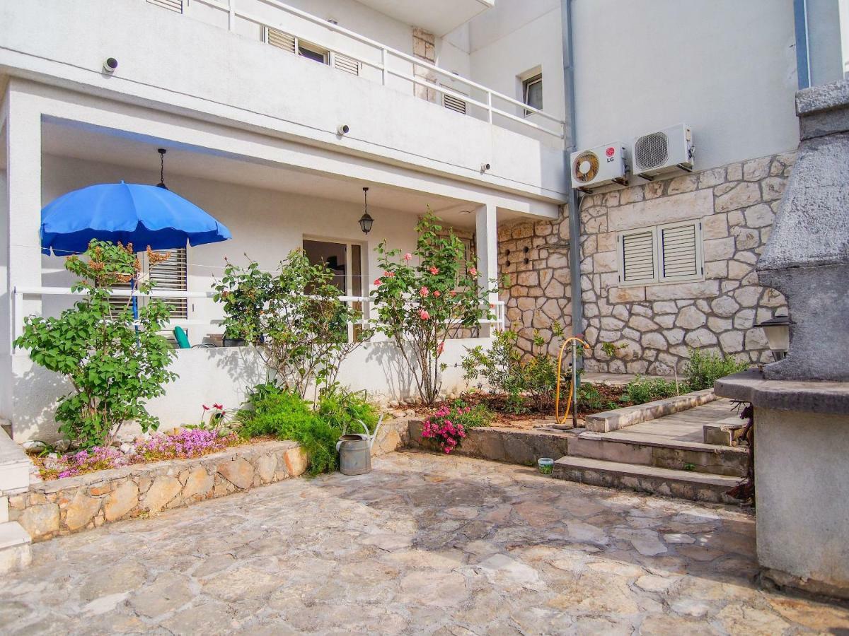 Apartments Dirk Đảo Hvar Ngoại thất bức ảnh